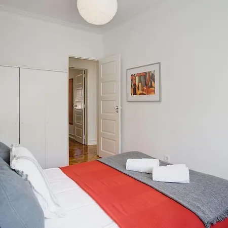Family Tailor Made Flat In Areeiro Apartman Lisboa