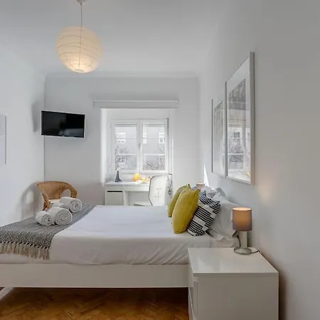아파트 Family Tailor Made Flat In Areeiro