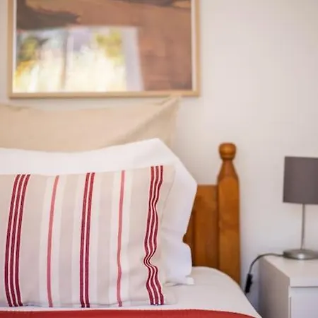 아파트 Family Tailor Made Flat In Areeiro 리스본