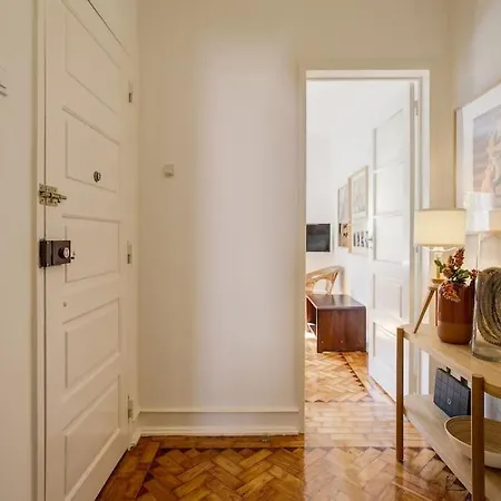 Appartement Family Tailor Made Flat In Areeiro *
