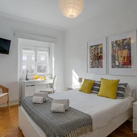 Lägenhet Family Tailor Made Flat In Areeiro *