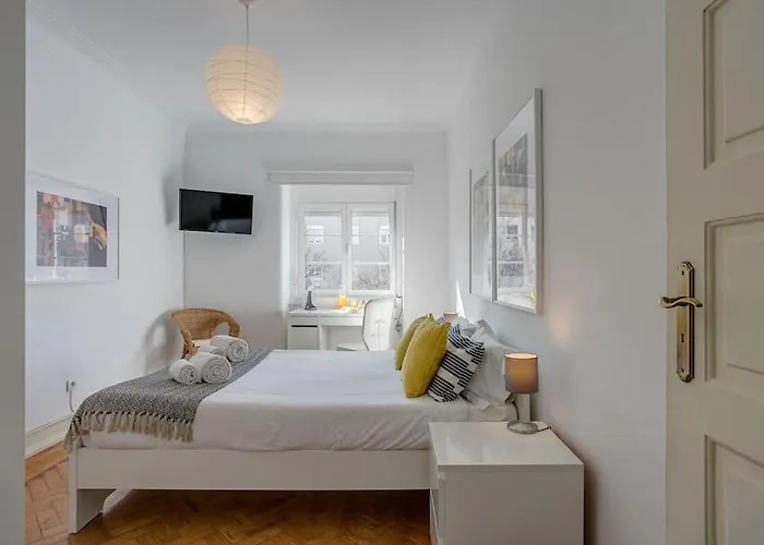 아파트 Family Tailor Made Flat In Areeiro