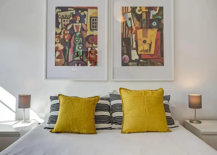 아파트 Family Tailor Made Flat In Areeiro 리스본